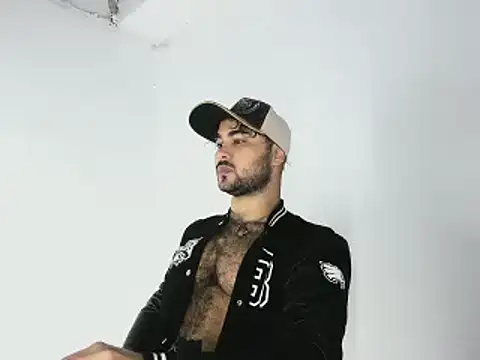 Snapshot of Sebas-hott chatting on October 21, 2025, 10:53 pm Sebas-hott online show from October 21, 2025, 10:53 pm