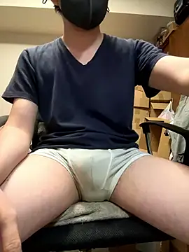 Snapshot of kentyken chatting on September 30, 2025, 5:30 pm kentyken online show from September 30, 2025, 5:30 pm