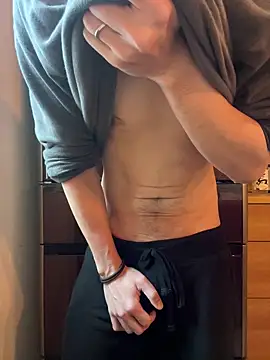 saku chan live online show from April 9, 2026, 11:22 pm