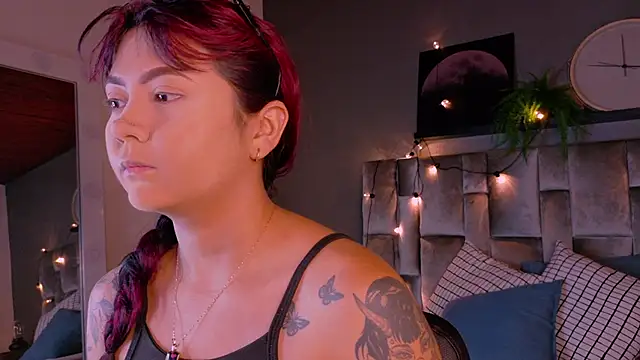 Snapshot of alaia-rogers chatting on October 16, 2025, 11:40 am alaia-rogers online show from October 16, 2025, 11:40 am