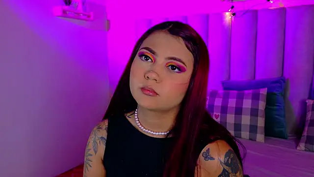 Snapshot of alaia-rogers chatting on October 29, 2025, 11:42 am alaia-rogers online show from October 29, 2025, 11:42 am