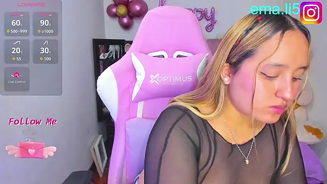 Snapshot of ema_tayy chatting on January 31, 2026, 9:02 pm ema tayy online show from January 31, 2026, 9:02 pm