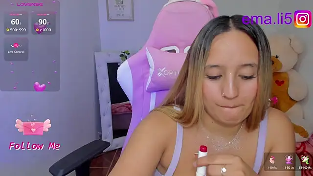 Snapshot of ema_tayy chatting on March 1, 2025, 7:30 am ema tayy online show from March 1, 2025, 7:30 am