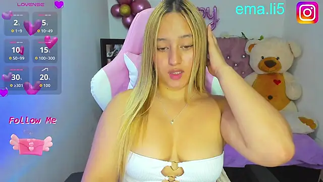 Snapshot of ema_tayy chatting on December 19, 2025, 8:22 pm ema tayy online show from December 19, 2025, 8:22 pm