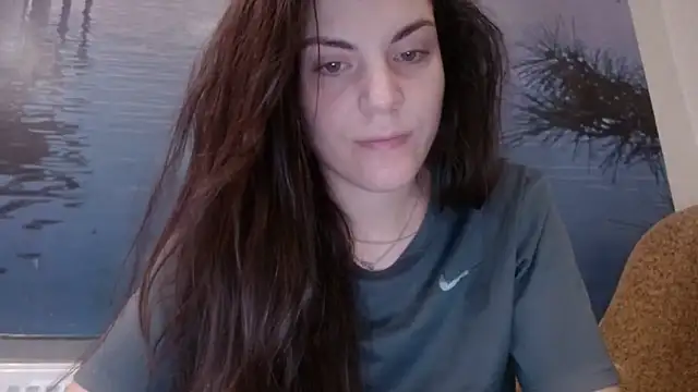 Snapshot of AliceTailor chatting on October 19, 2025, 9:45 am AliceTailor online show from October 19, 2025, 9:45 am