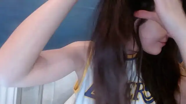 Snapshot of AliceTailor chatting on October 15, 2025, 3:09 pm AliceTailor online show from October 15, 2025, 3:09 pm