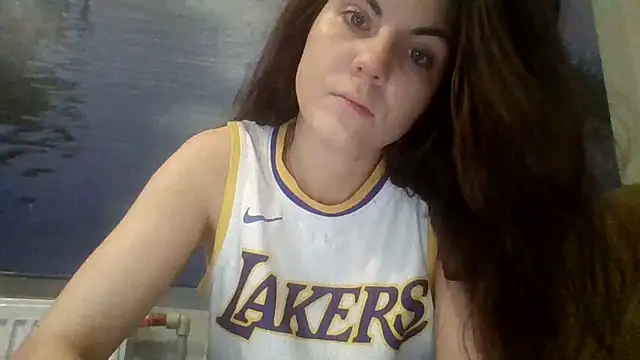 Snapshot of AliceTailor chatting on October 28, 2025, 6:51 pm AliceTailor online show from October 28, 2025, 6:51 pm