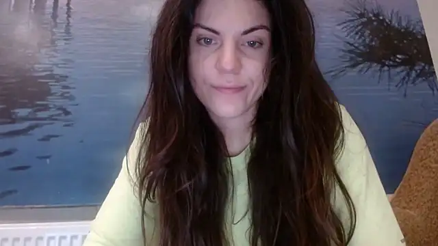 Snapshot of AliceTailor chatting on October 20, 2025, 3:45 pm AliceTailor online show from October 20, 2025, 3:45 pm