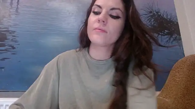 Snapshot of AliceTailor chatting on October 7, 2025, 4:41 pm AliceTailor online show from October 7, 2025, 4:41 pm