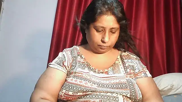 Snapshot of raniofsex02 chatting on February 6, 2026, 8:16 pm raniofsex02 online show from February 6, 2026, 8:16 pm