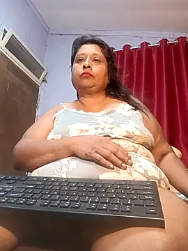 Snapshot of raniofsex02 chatting on February 13, 2026, 1:05 am raniofsex02 online show from February 13, 2026, 1:05 am