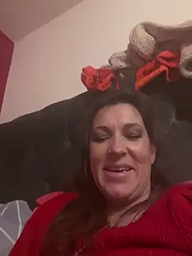 Snapshot of Lwhite1 chatting on January 17, 2026, 12:48 am Lwhite1 online show from January 17, 2026, 12:48 am