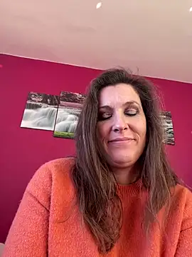 Lwhite1 online show from March 3, 2025, 4:47 pm