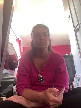 Lwhite1 online show from October 20, 2025, 3:45 pm