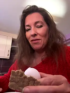 Lwhite1 online show from September 21, 2025, 10:37 pm