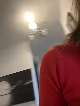 Snapshot of Lwhite1 chatting on February 11, 2026, 4:51 pm Lwhite1 online show from February 11, 2026, 4:51 pm