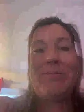 Snapshot of Lwhite1 chatting on February 19, 2026, 4:48 pm Lwhite1 online show from February 19, 2026, 4:48 pm