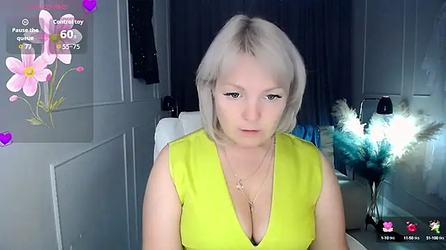 Juarnea online show from October 1, 2025, 2:10 pm