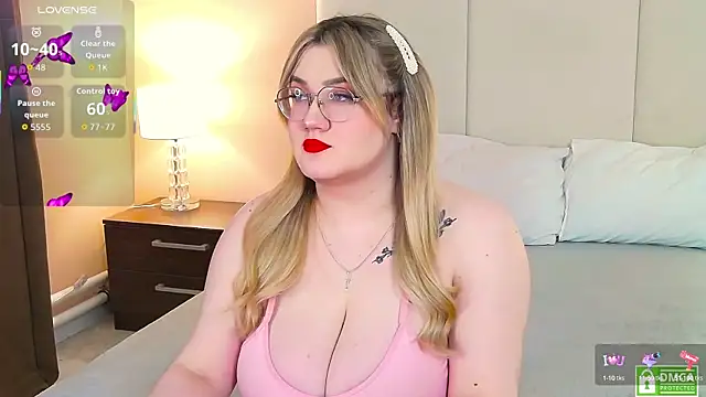 Snapshot of Nancy_Mooree chatting on September 23, 2025, 1:07 pm Nancy Mooree online show from September 23, 2025, 1:07 pm