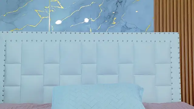 Snapshot of littleebonny chatting on October 9, 2025, 1:00 pm littleebonny online show from October 9, 2025, 1:00 pm