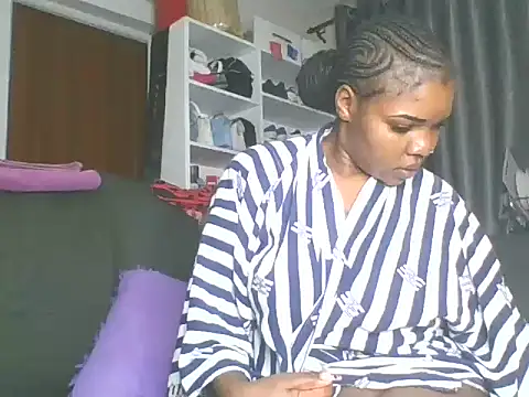 Snapshot of sweet_bigclit chatting on October 2, 2025, 3:54 am sweet bigclit online show from October 2, 2025, 3:54 am