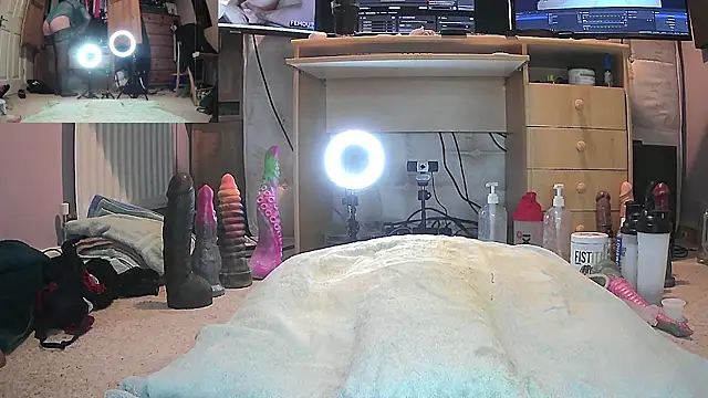 ClairTS online show from December 24, 2024, 1:39 pm