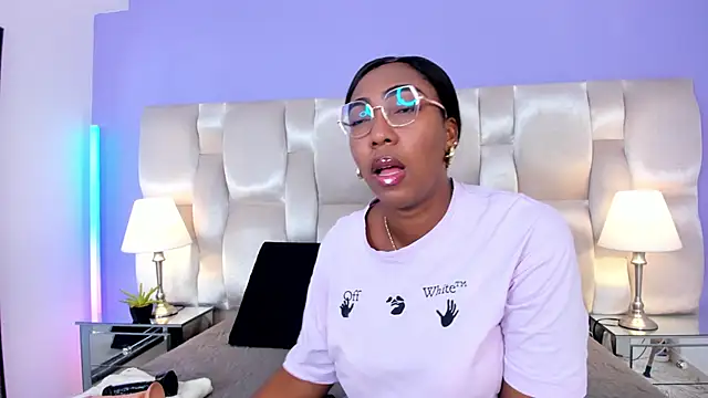 Snapshot of dirtyvictoria chatting on October 13, 2025, 12:51 pm dirtyvictoria online show from October 13, 2025, 12:51 pm