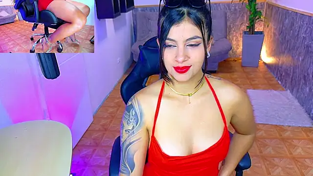 emily jones 1 online show from September 19, 2025, 12:53 pm