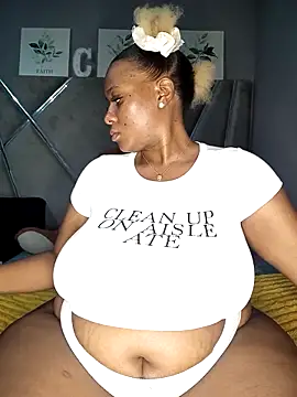 CocoBootyyy online show from April 15, 2026, 3:45 am