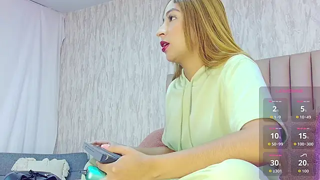 emily parkerr online show from November 26, 2025, 4:51 pm