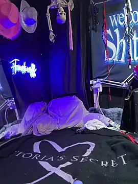 vixendoll87 online show from February 16, 2025, 4:32 pm