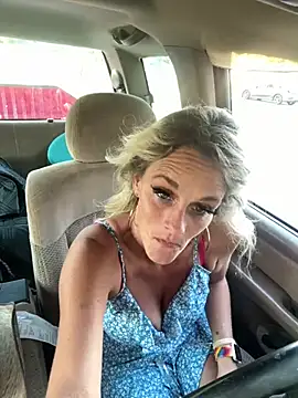 vixendoll87 online show from June 4, 2026, 12:04 am