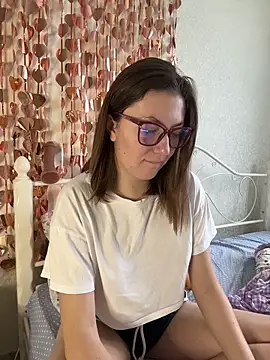 Snapshot of BeatriceTender chatting on February 14, 2026, 11:43 am BeatriceTender online show from February 14, 2026, 11:43 am