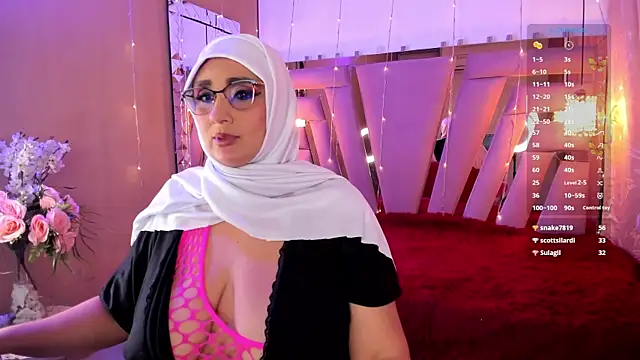 HijabiMilf online show from February 1, 2025, 4:11 pm