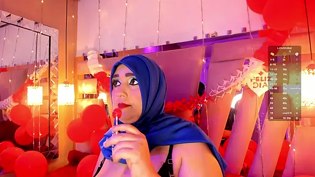 HijabiMilf online show from February 14, 2025, 1:51 pm