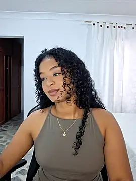 Snapshot of avellanatammy chatting on July 3, 2026, 7:42 pm avellanatammy online show from July 3, 2026, 7:42 pm