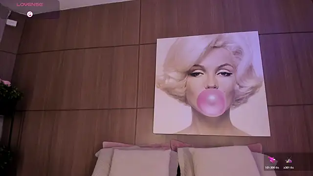 Snapshot of AgattaDuque chatting on October 24, 2025, 11:37 pm AgattaDuque online show from October 24, 2025, 11:37 pm