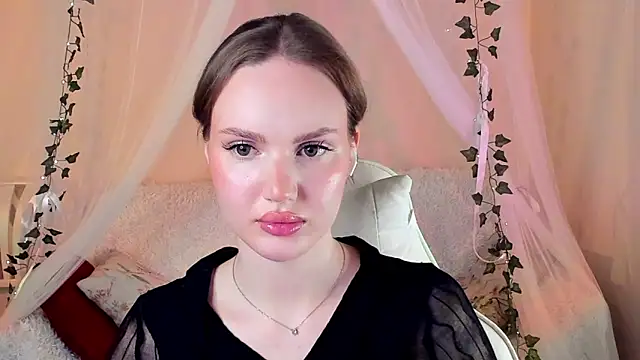 MishkaMe online show from October 27, 2025, 3:02 pm