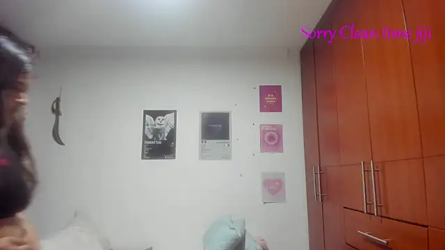 StephaniFox online show from December 23, 2025, 3:50 am