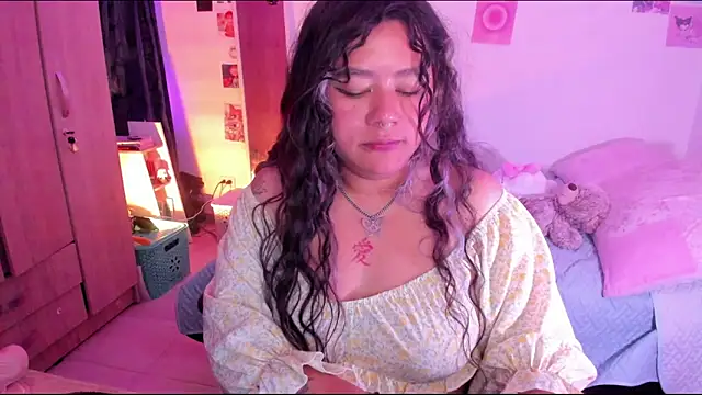 StephaniFox online show from February 5, 2025, 3:55 am