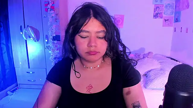 StephaniFox online show from February 20, 2025, 1:36 am