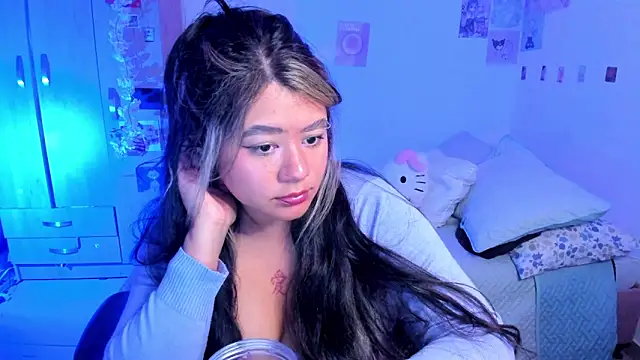 StephaniFox online show from March 5, 2025, 12:38 am