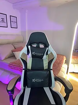 Dj scarlettmorreti online show from September 27, 2025, 11:44 pm