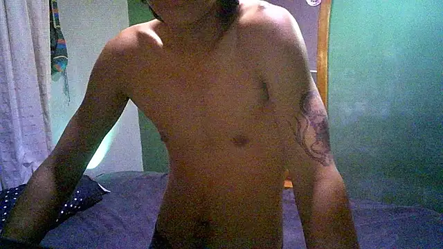 Snapshot of Luchitodiaz6969 chatting on November 2, 2025, 8:30 am Luchitodiaz6969 online show from November 2, 2025, 8:30 am