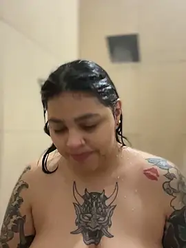 Snapshot of miacanela_xo chatting on October 15, 2025, 1:37 am miacanela xo online show from October 15, 2025, 1:37 am