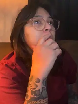 miacanela xo online show from November 17, 2025, 4:27 am