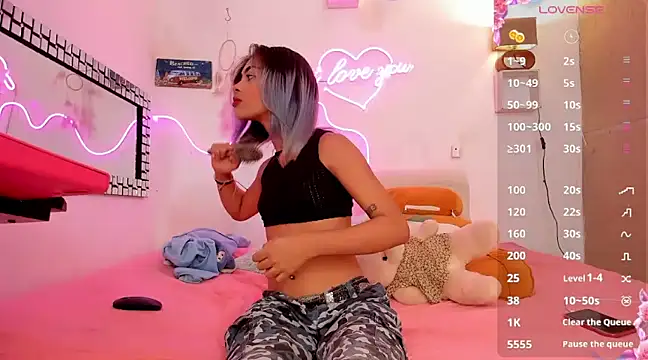 lilith horny online show from December 19, 2024, 6:45 am