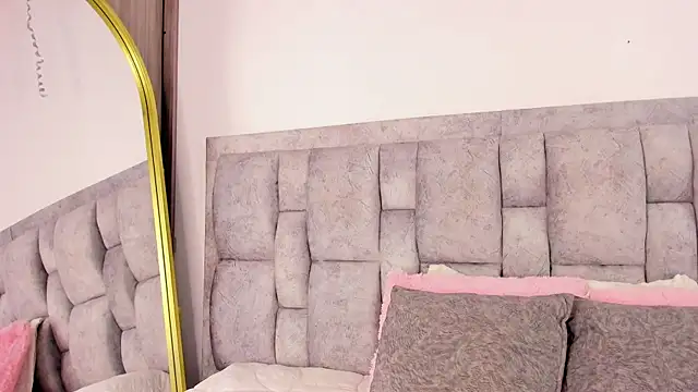 aaryy  online show from January 9, 2026, 5:09 pm