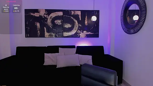 NicoleSanz  online show from January 29, 2025, 2:32 pm