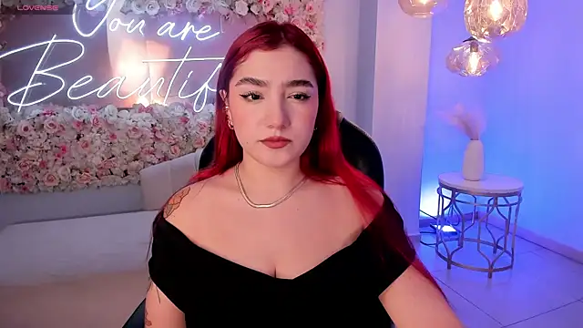 Snapshot of ViolettCastel chatting on September 20, 2025, 7:52 pm ViolettCastel online show from September 20, 2025, 7:52 pm